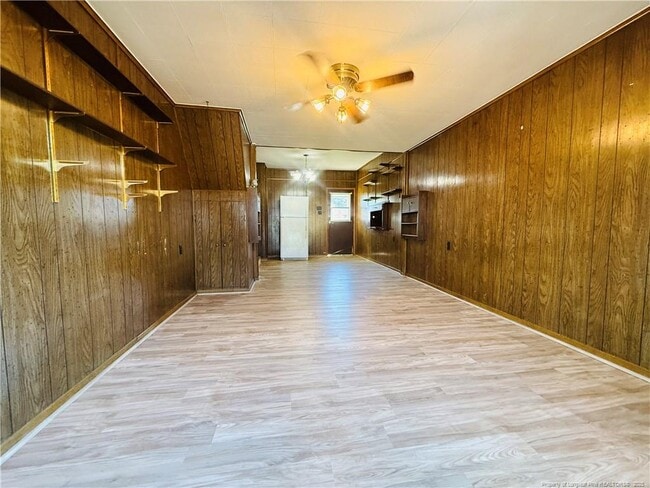 Building Photo - 611 Reggie Ct