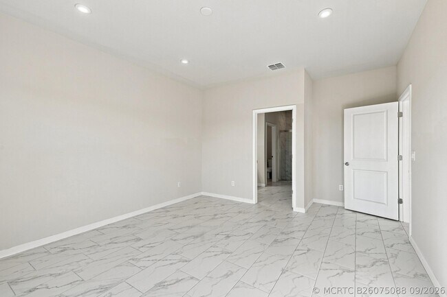 Building Photo - 10597 SW Vasari Way