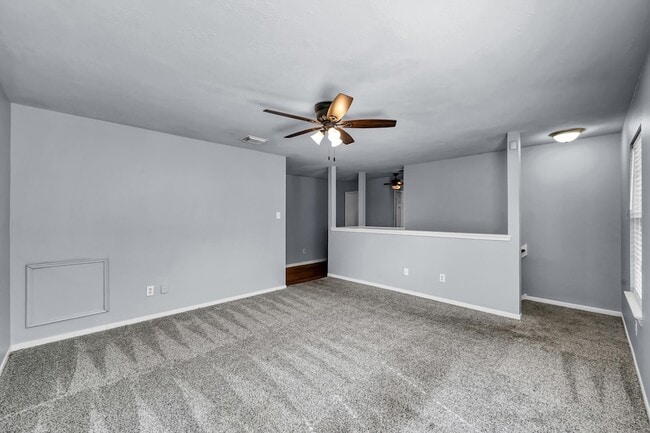 Building Photo - 7811 Holly Berry Ct