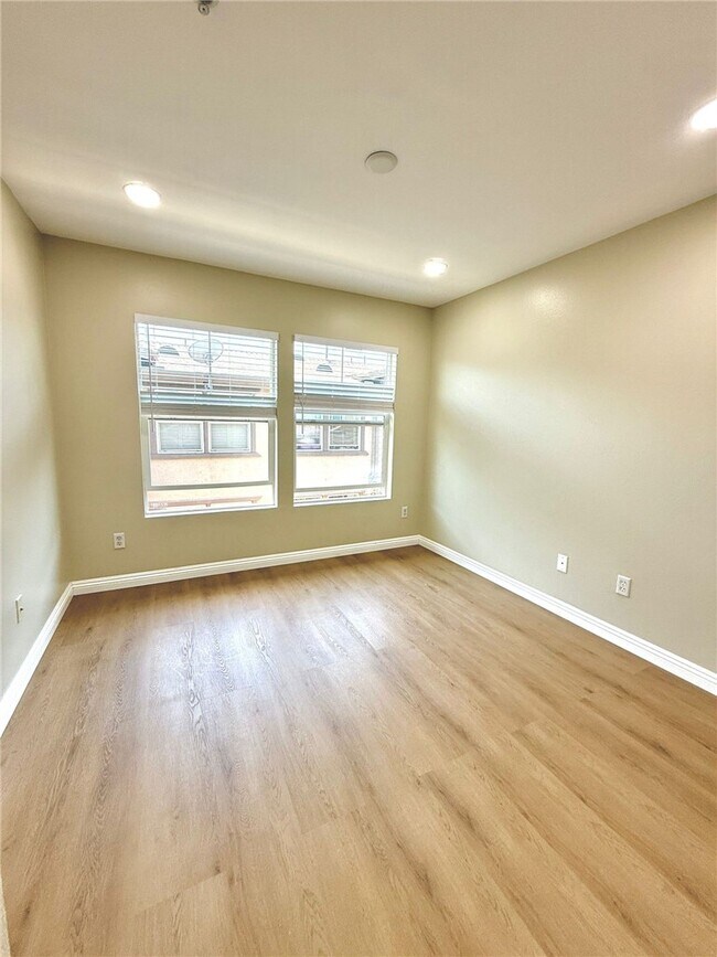 Building Photo - 1274 Riverrock Rd