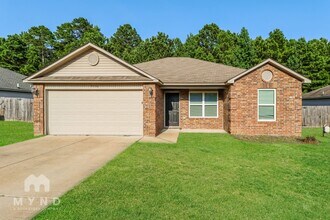 Building Photo - 9136 Pleasant Valley Dr