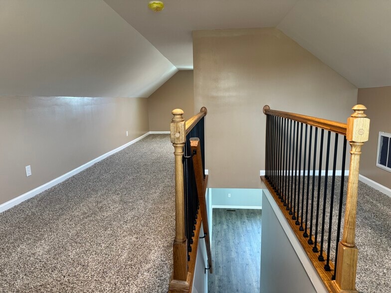 Building Photo - 138 Cherry Ln