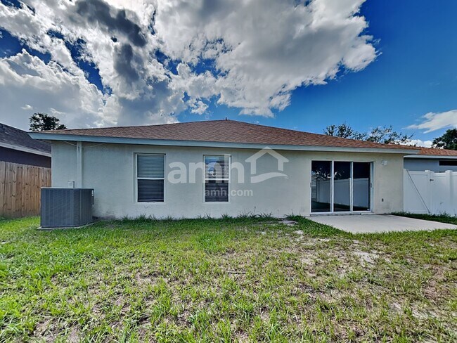 Building Photo - 12426 Tree Pointe Ct