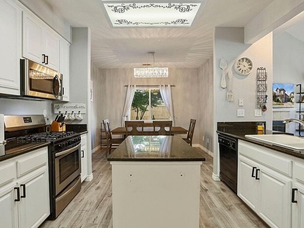 Building Photo - 1601 Barkley Ln