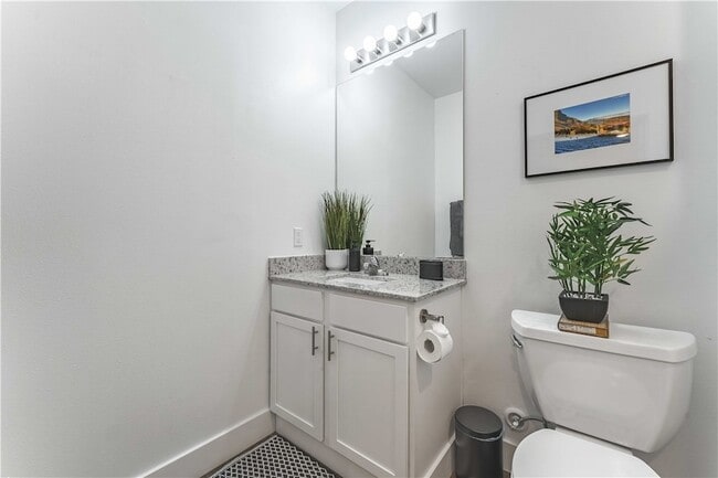 Building Photo - The Benton -  200 Ryan Unit Garland | Crittenden