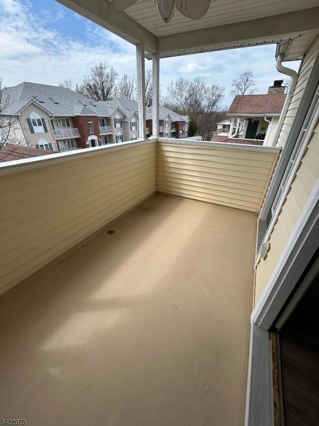 Building Photo - 91 Roseland Ave