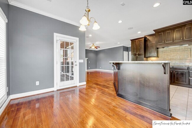 Building Photo - 120 Pinehurst Ct