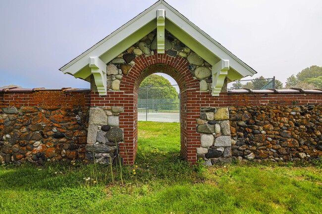 Building Photo - 7 Ram Island Farm Rd