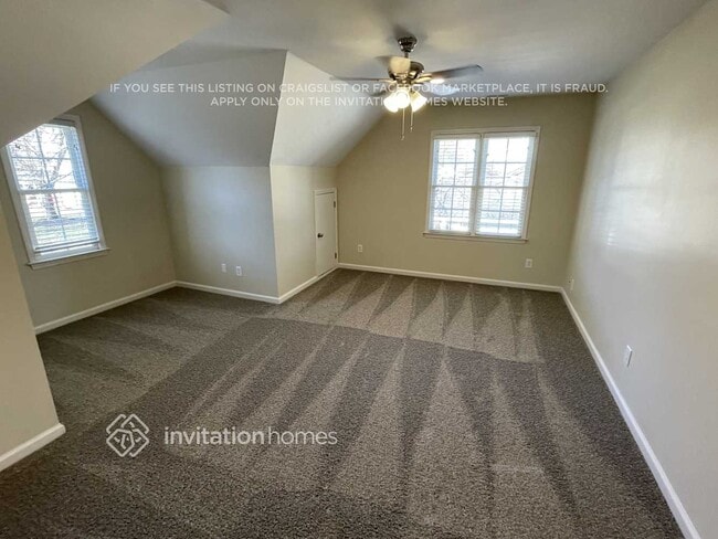 Building Photo - 17400 Cambridge Grove Dr