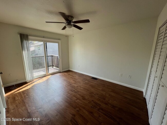 Building Photo - 1301 Arlington Ln NE