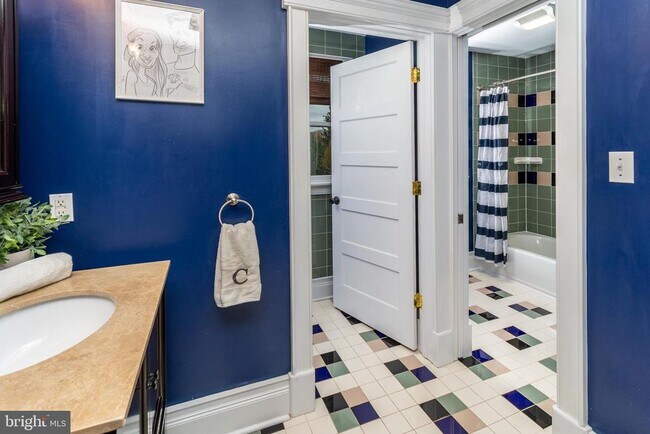 Building Photo - 24 Camelia Ct