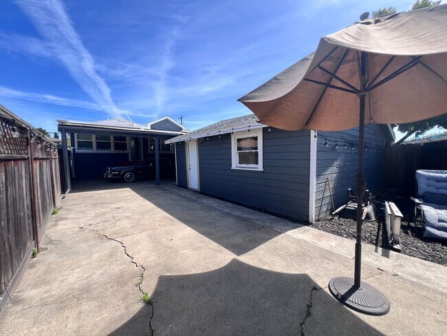 Building Photo - $500 MOVE IN SPECIAL!!! Fully Updated Home in San Leandro Available for Rent!!