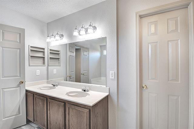 Building Photo - 3327 Andalusian Dr