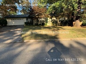 Building Photo - 1622 Colonade Rd