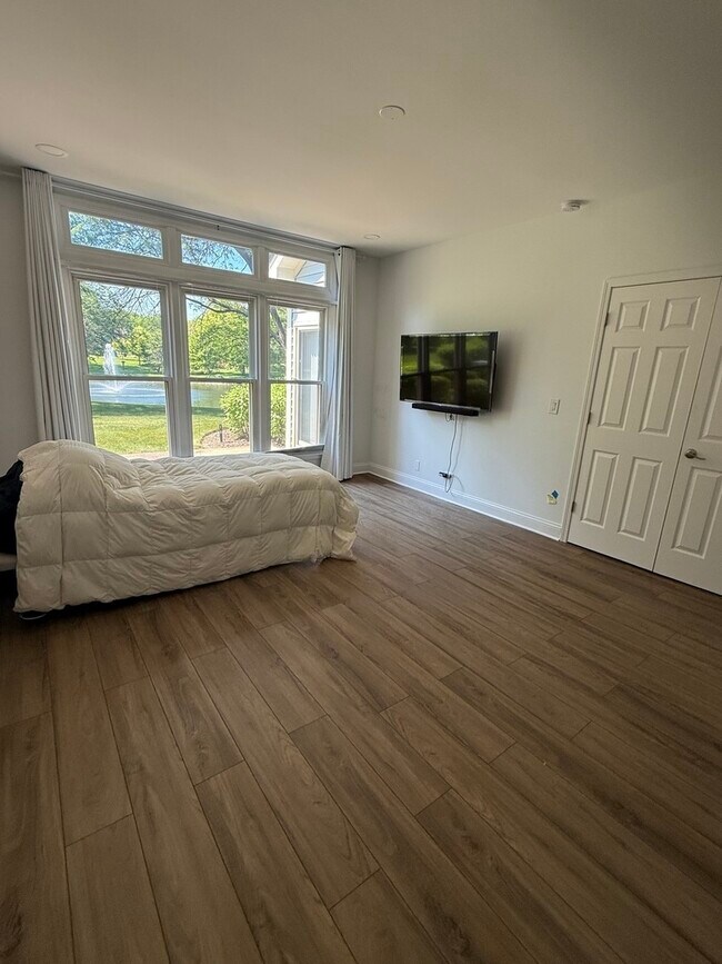 Building Photo - 227 Spring Creek Cir
