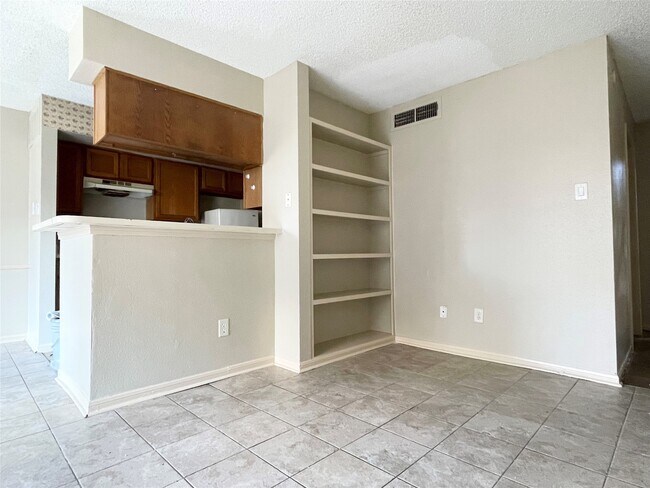 Building Photo - 2120 El Paseo St