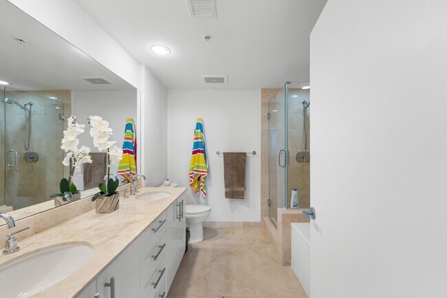 Building Photo - 550 Okeechobee Blvd