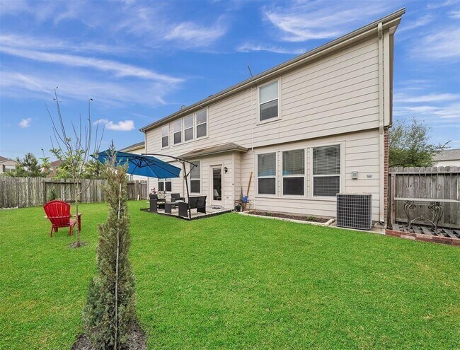 Building Photo - 2806 Crestbrook Bend Ln