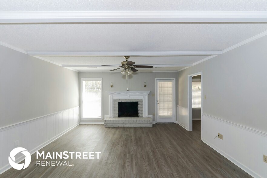 Building Photo - 4652 Blandford Dr