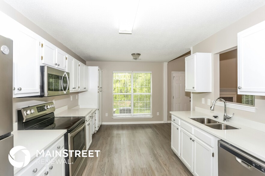 Building Photo - 1536 Forest Glen Ln