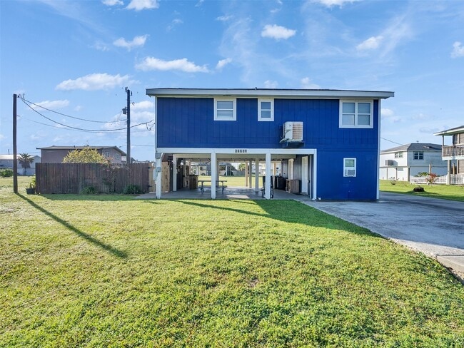 Building Photo - 16527 Lewis Scott Rd