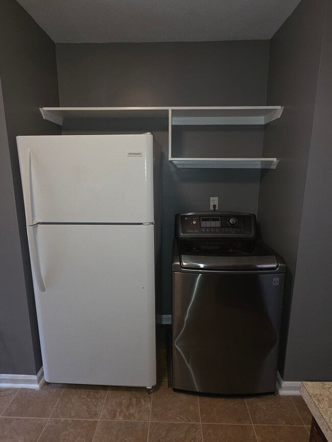 Building Photo - Kings Mountain