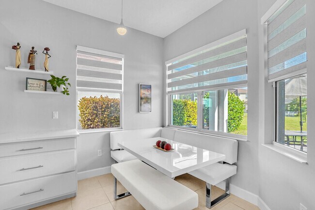 Building Photo - 16074 Whippoorwill Cir