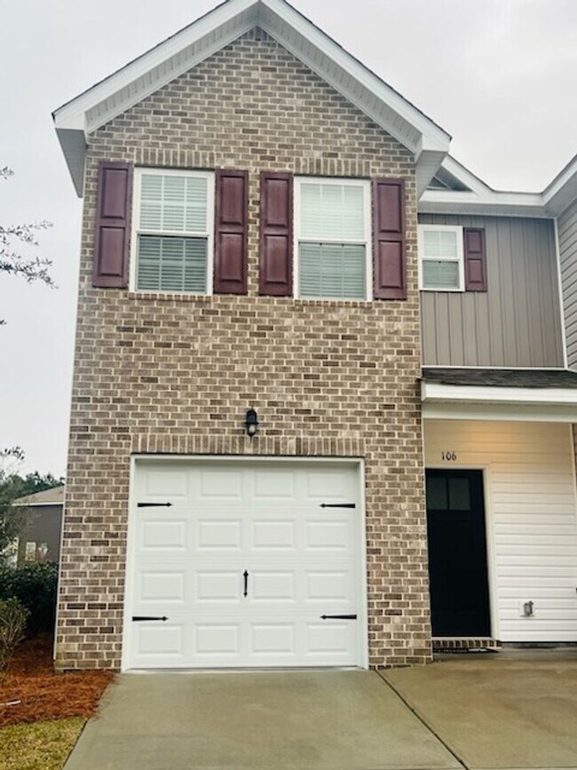 Building Photo - Townhome in Desirable Sterling Links - AVAILABLE NOW