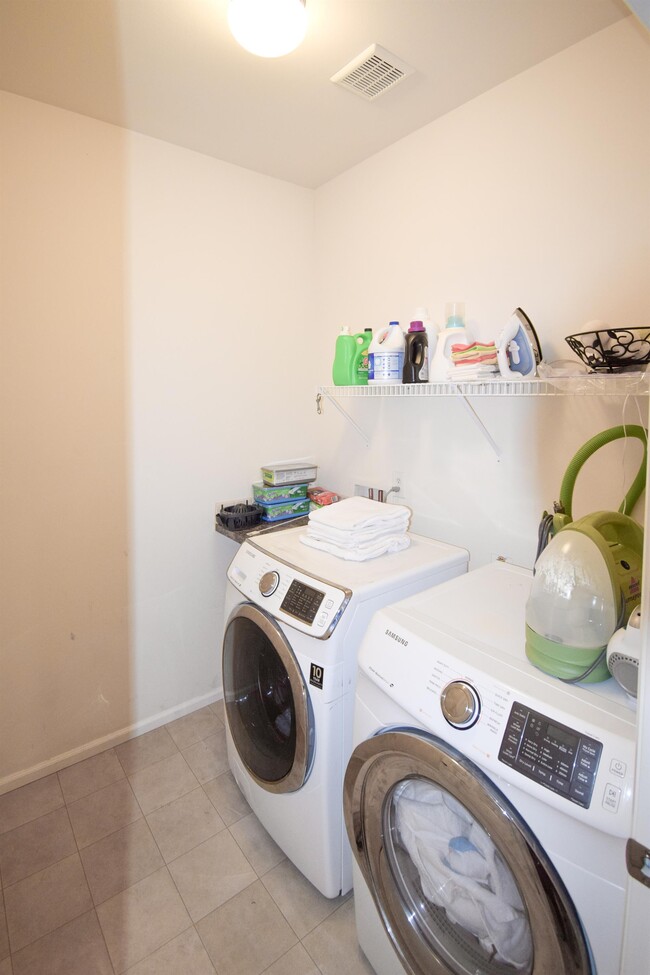 Building Photo - 4721 Joppa St SW