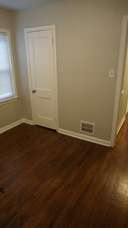 Building Photo - 15430 Norborne Ave