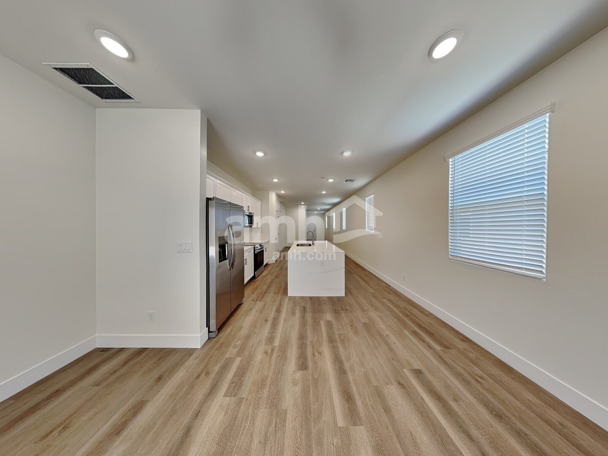 Building Photo - 533 Sacred Lotus Pl