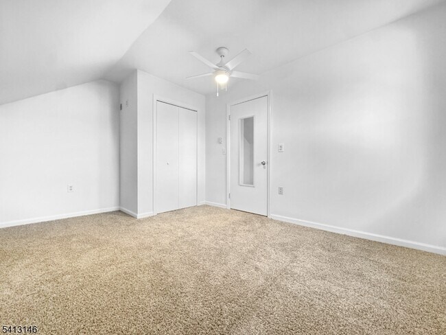 Building Photo - 964 NJ-173