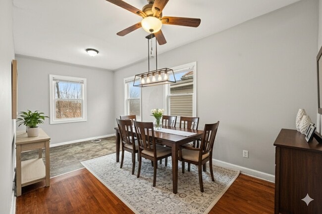 Building Photo - 5257 W Lexington St