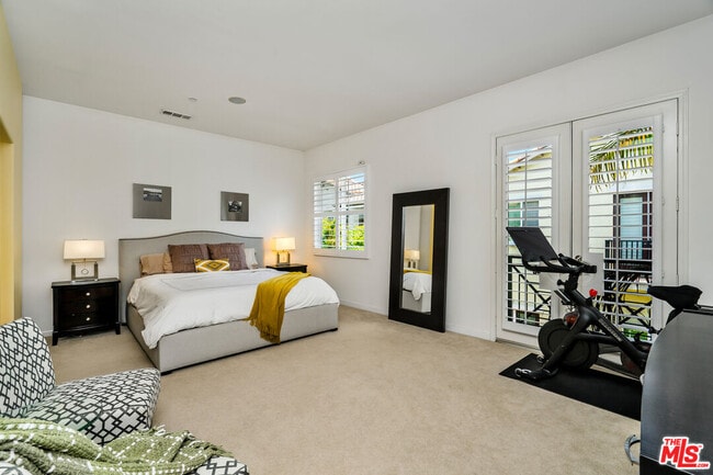 Building Photo - 5734 S Celedon Creek