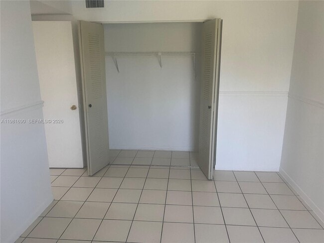 Building Photo - 590 NW 114th Ave