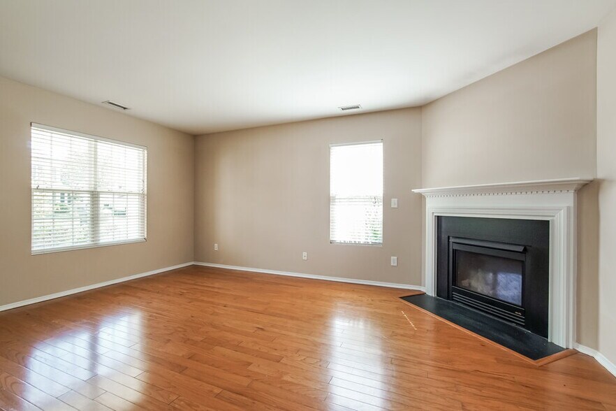 Building Photo - 1013 Lockberry Ct
