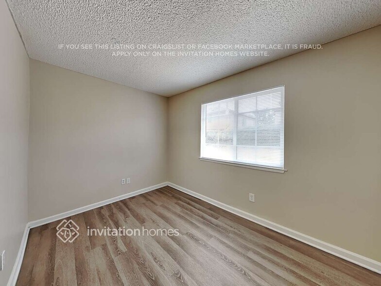 Building Photo - 4038 Hale St