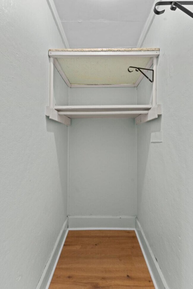 Building Photo - 4347 22nd Ave S