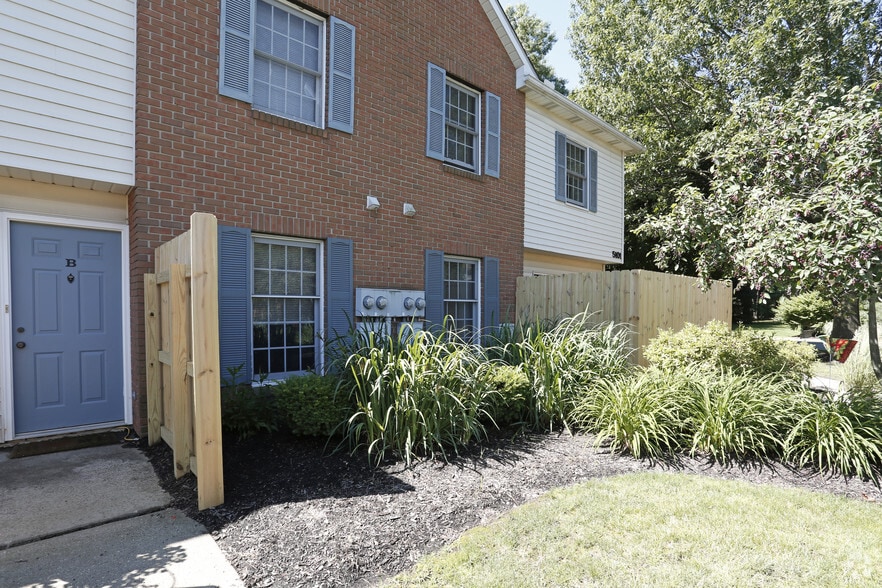Remington Station - Remington Station Townhomes