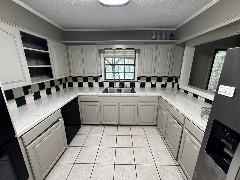 Building Photo - 117 Steed Rd