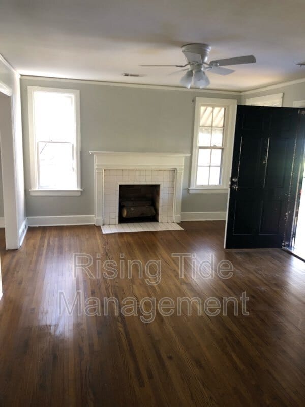 Building Photo - 2722 Locust St