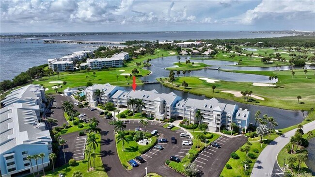 Building Photo - 40 NE Plantation Rd