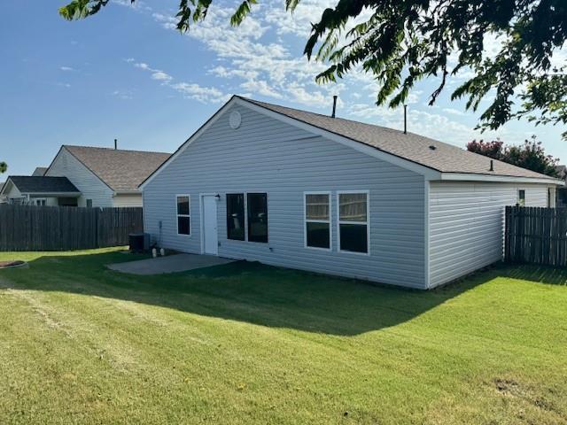 Building Photo - 2412 Waterleaf Dr