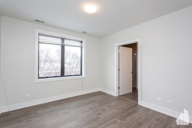 Building Photo - 2111 S Halsted St