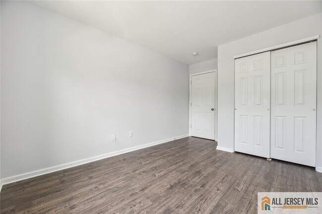 Building Photo - 2602 Cypress Ln
