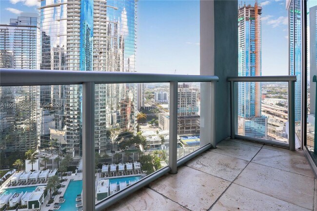 Building Photo - 888 Biscayne Blvd