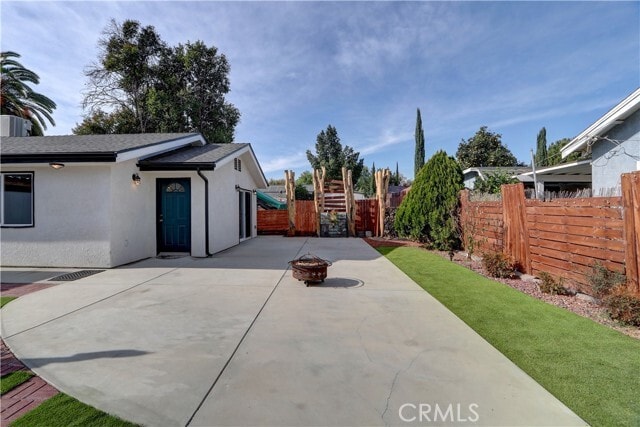 Building Photo - 7441 Beckford Ave