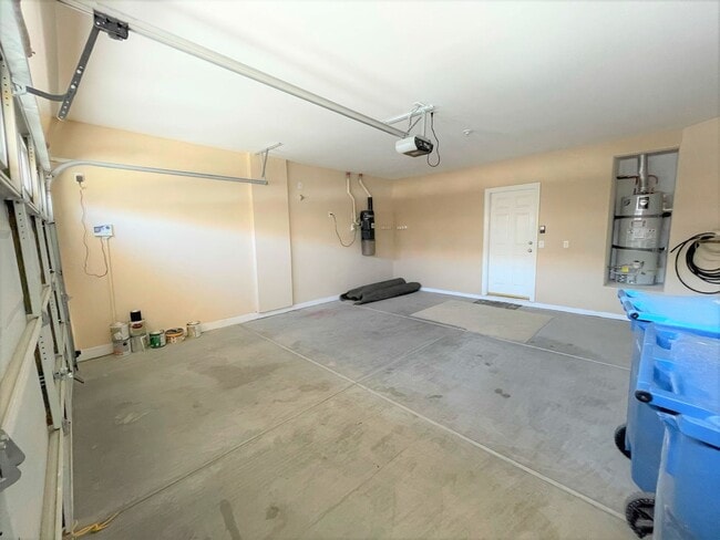 Building Photo - Two-story 4 BR & 3 BA designs offer luxuri...