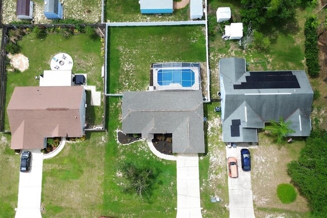 Building Photo - 215 Grovepark Dr