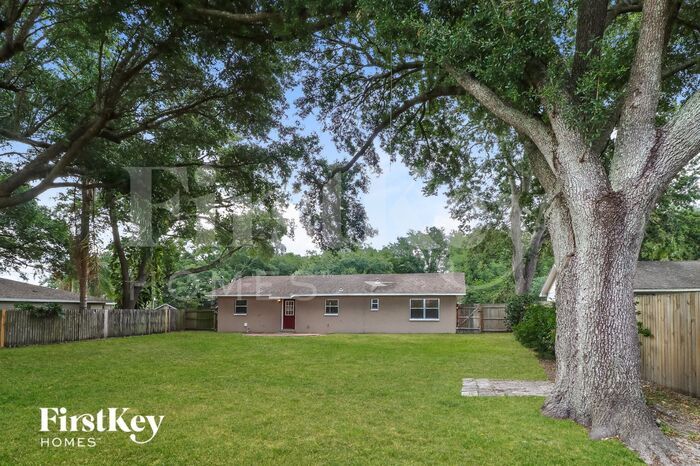 Building Photo - 6522 Dorchester Rd